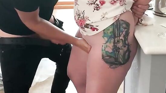 хорошо, что на кухне полы кафельные