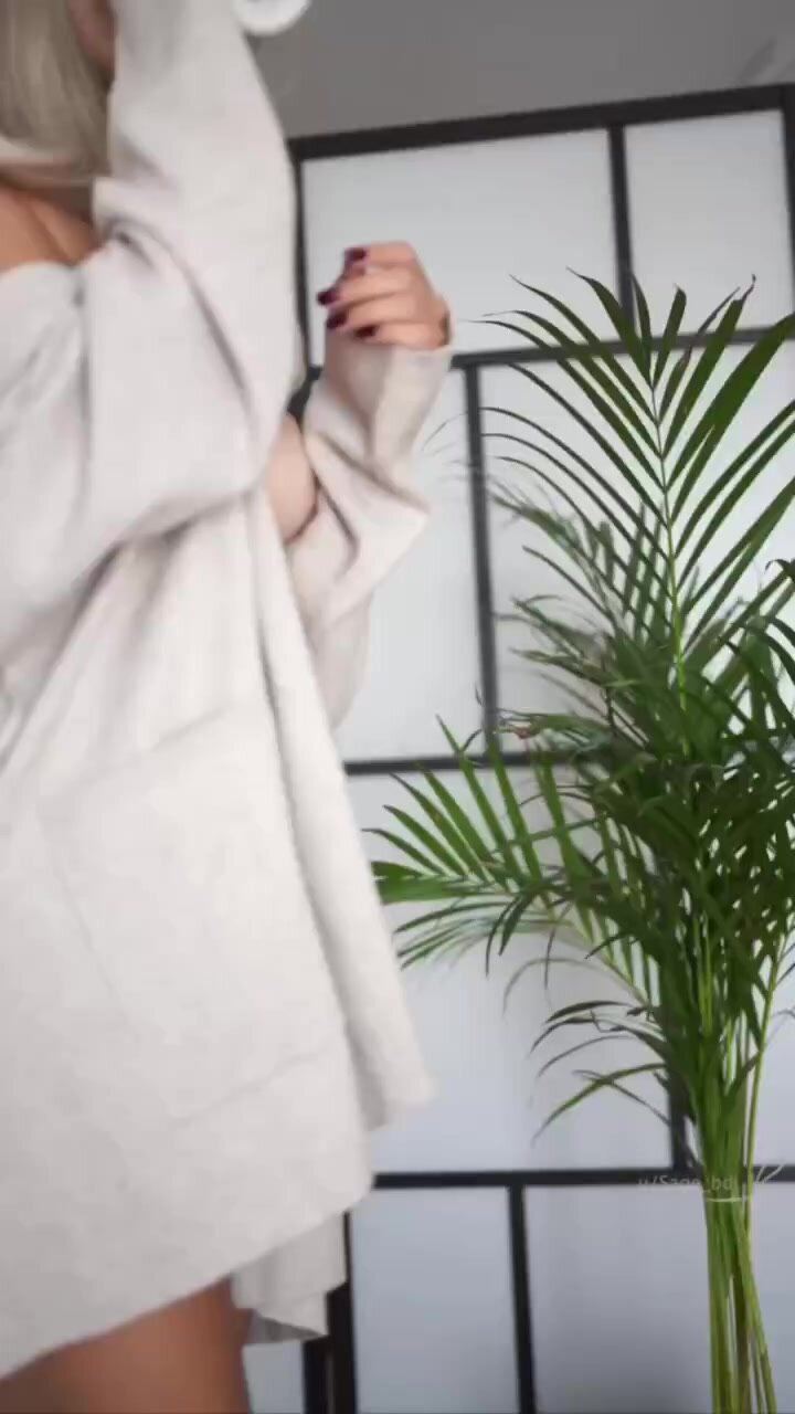 напилась голышом кофе