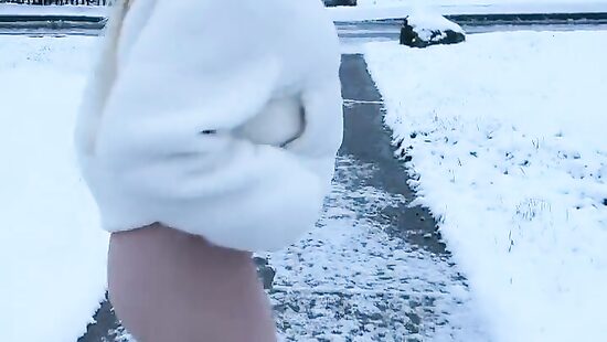 снимай трусики, чтобы не замёрзнуть