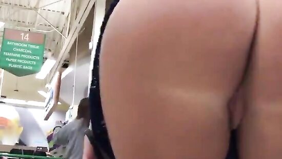 и трусики ей не нужны